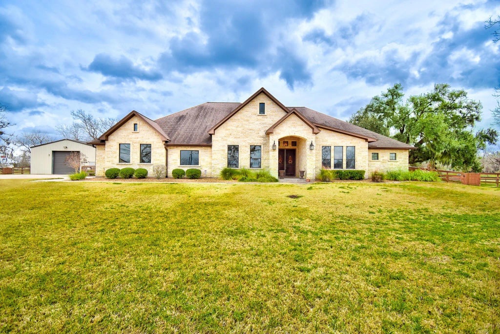 849 Mill Road, Angleton