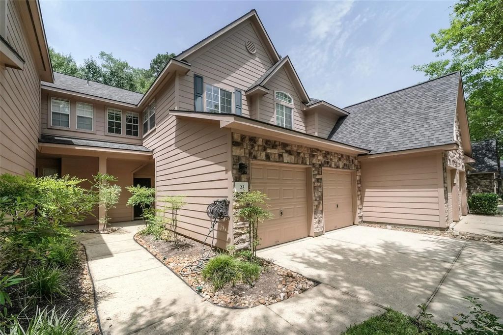 23 Endor Forest Place, The Woodlands