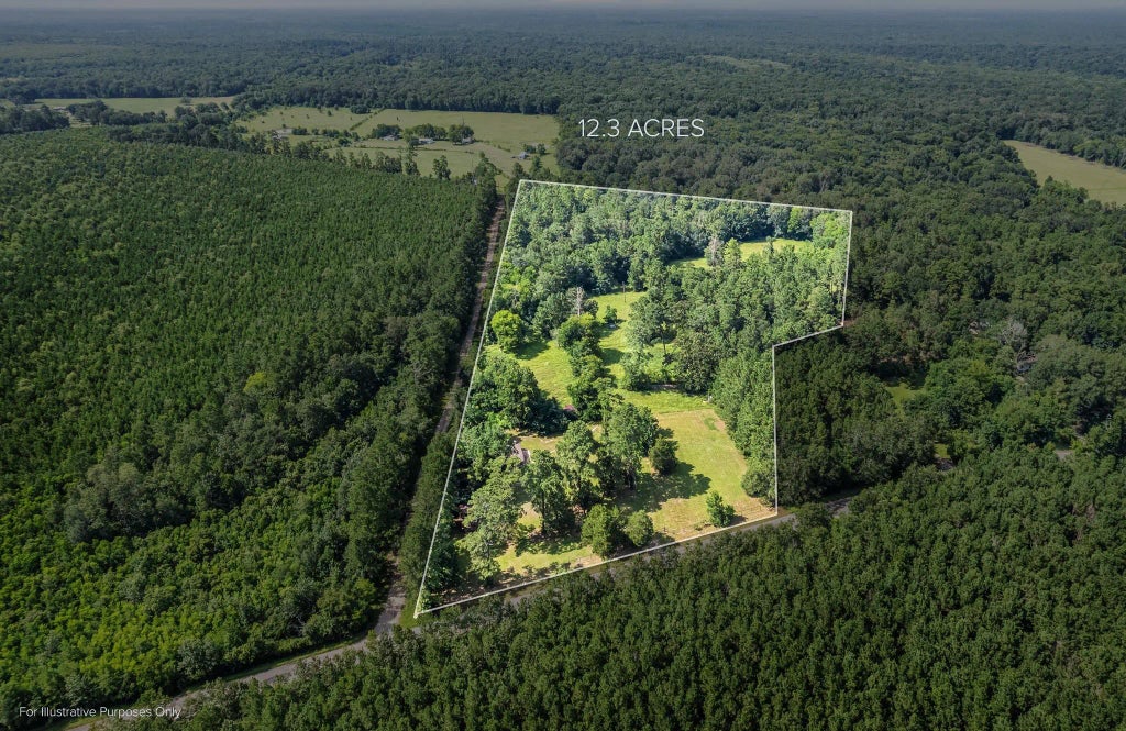 5735 County Road 2252, Cleveland