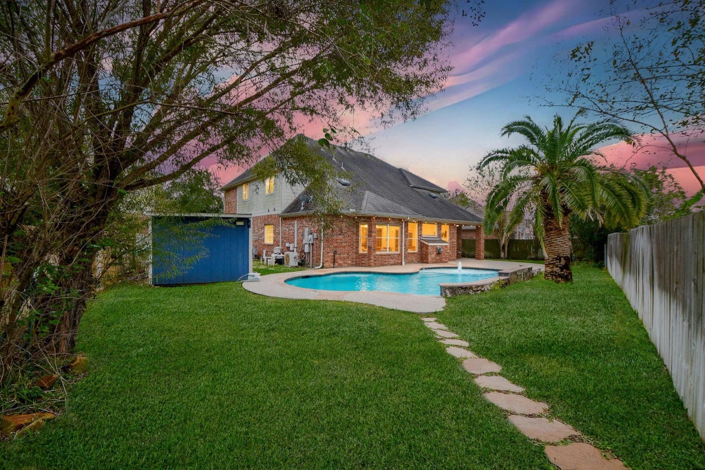 2502 Sun Glen Drive, Pearland