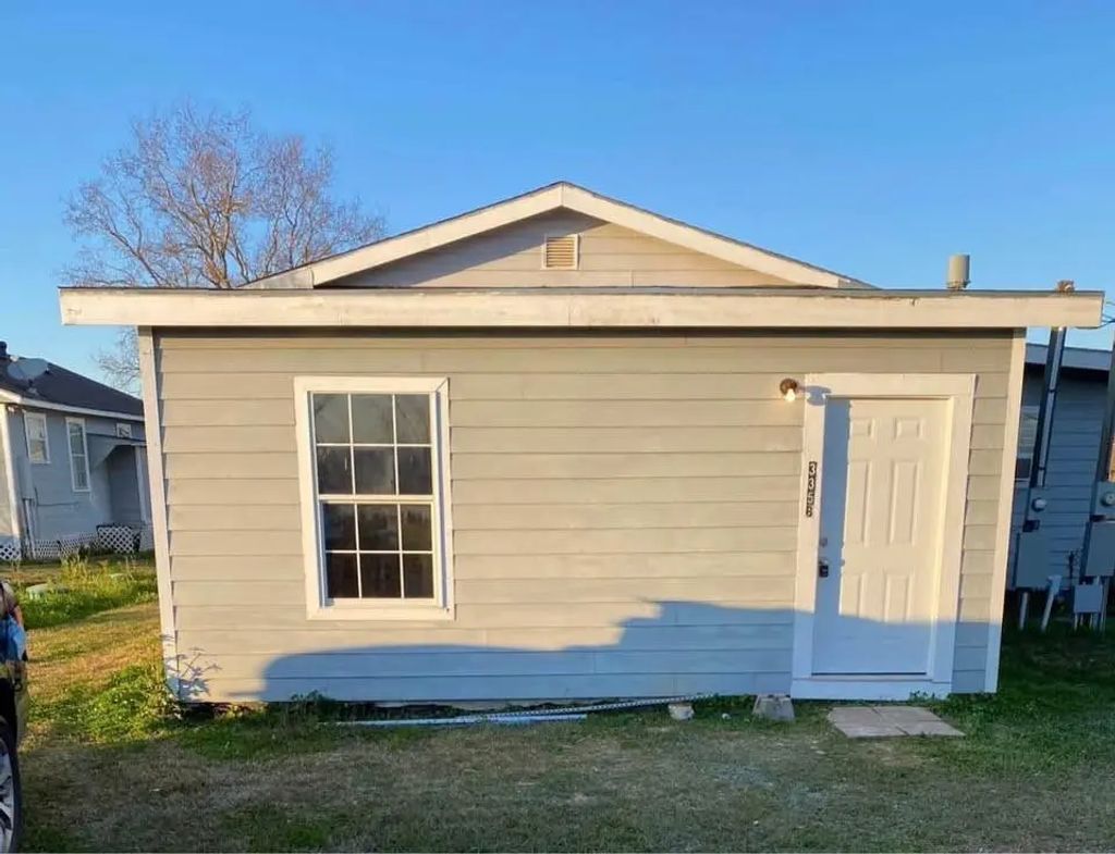 335 County Road 6022b, Dayton