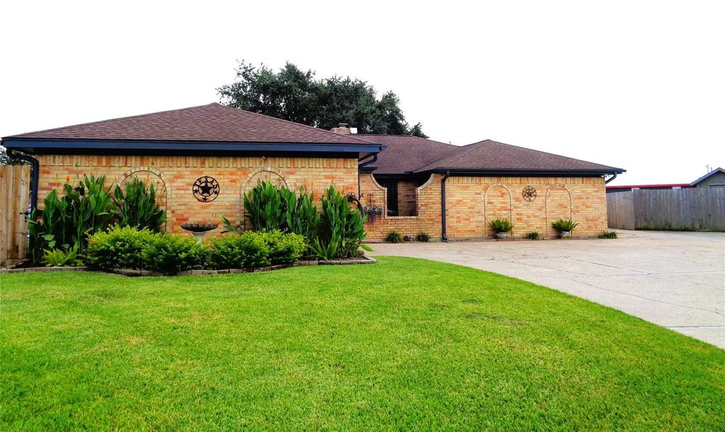 2502 20th Street N, Texas City