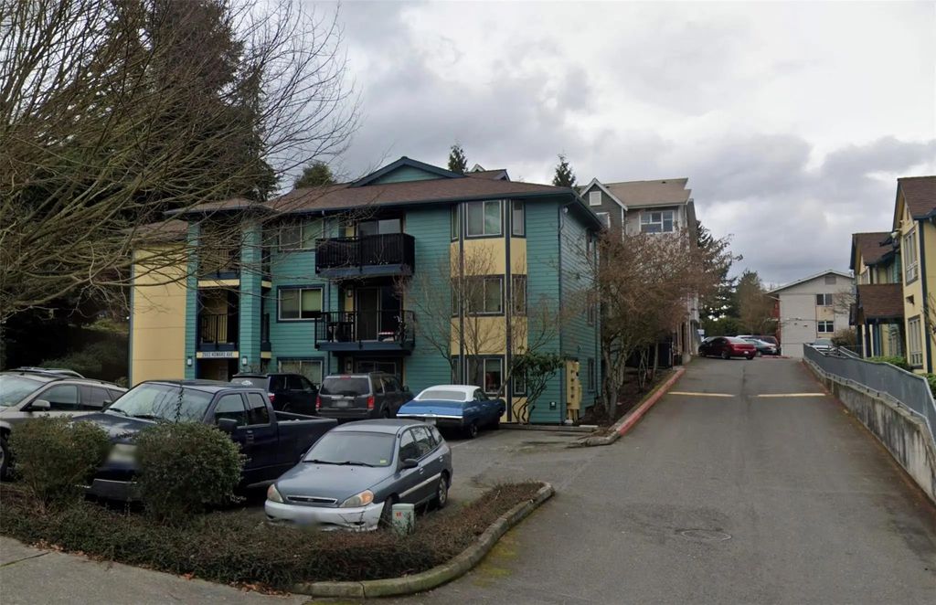 2503 Howard Ave, Other