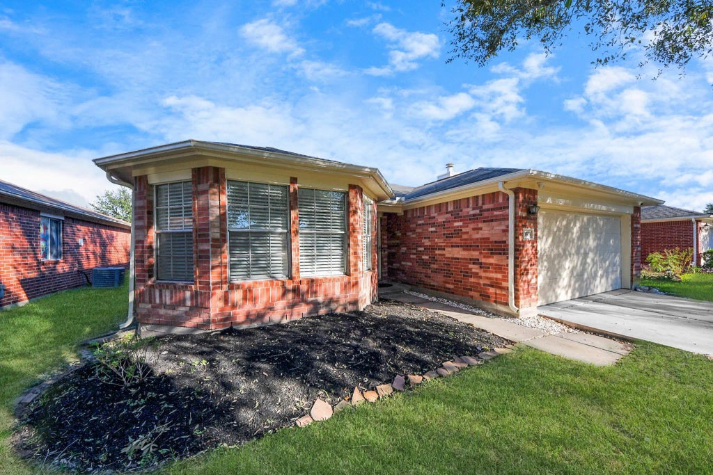 13503 Sherman Oaks Dr Drive, Houston