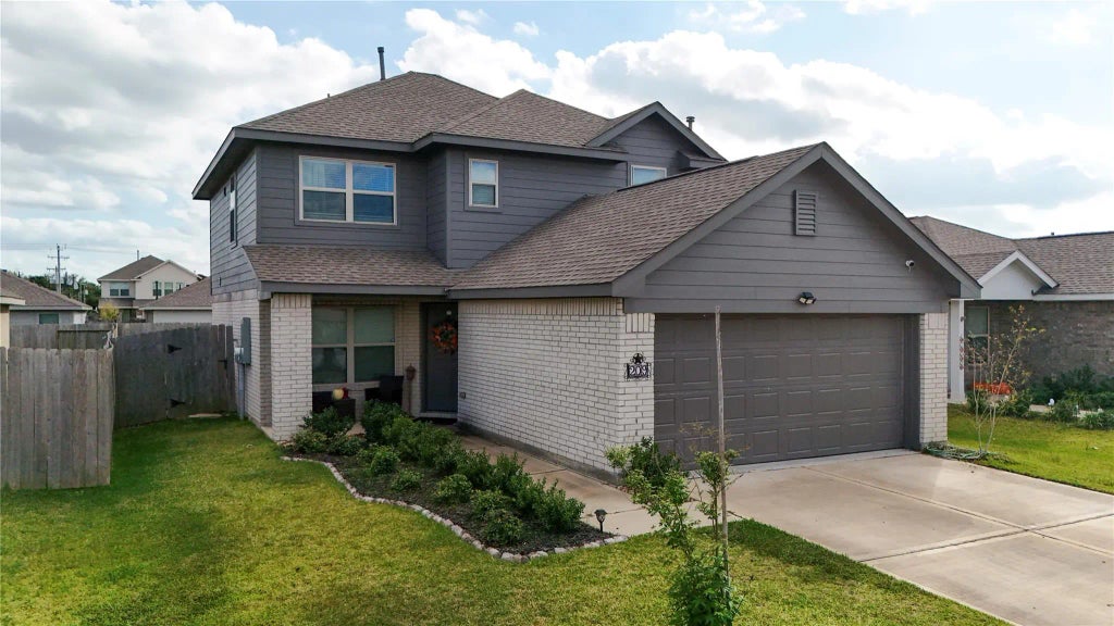 209 Bennett Loop, Angleton