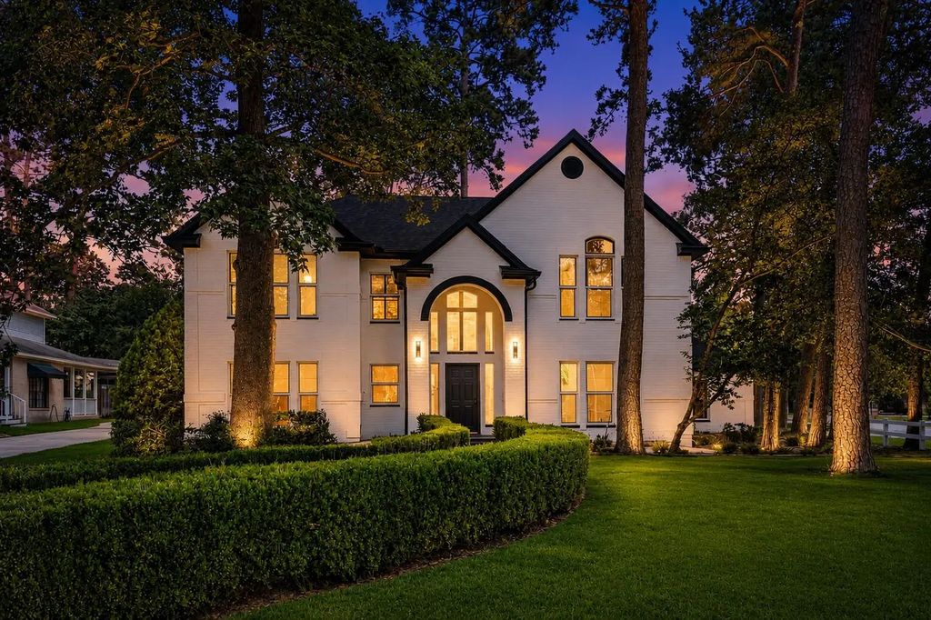 523 Rampart Lane, Conroe