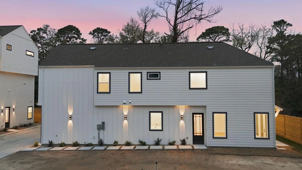 328 Janisch C, Houston
