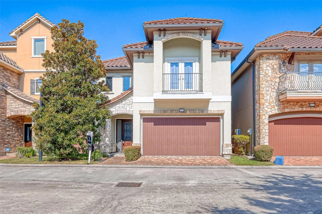 7619 Pine Ridge Terrace Road, Houston