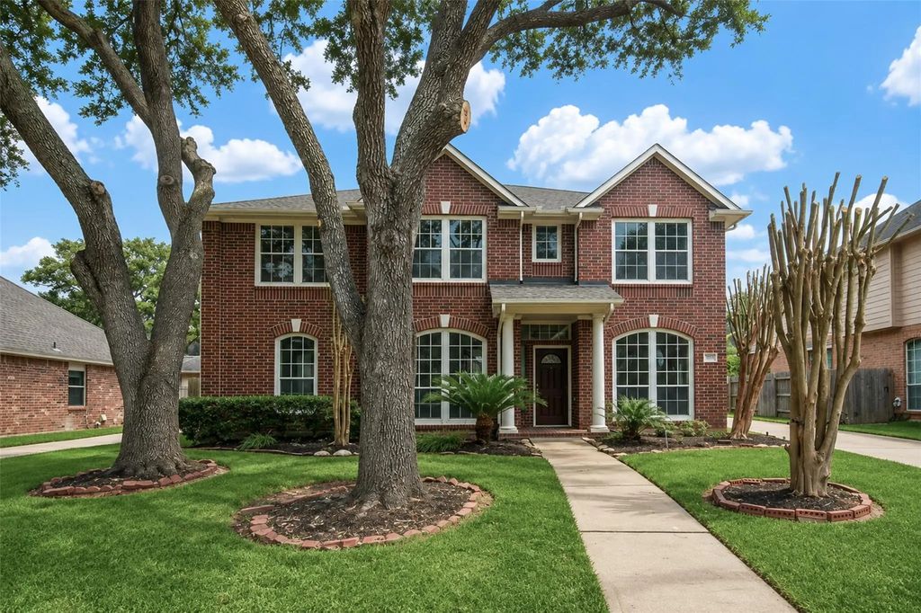 1715 Brightlake Way, Missouri City
