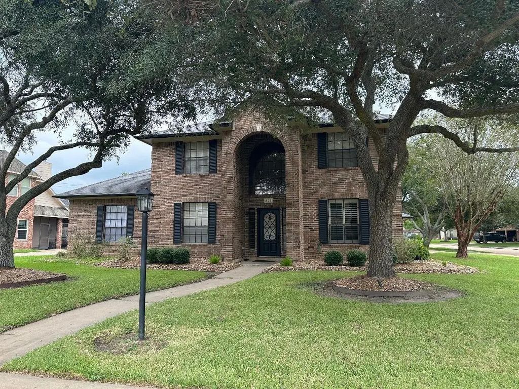 308 Rosemary Lane, Lake Jackson
