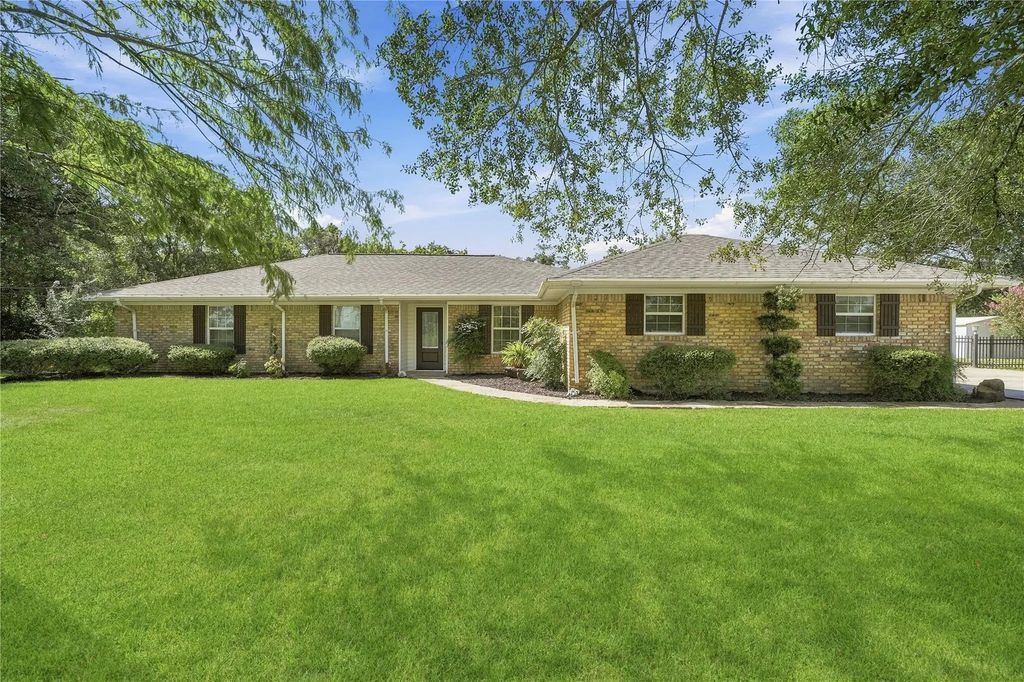 5907 Clark Road, Manvel