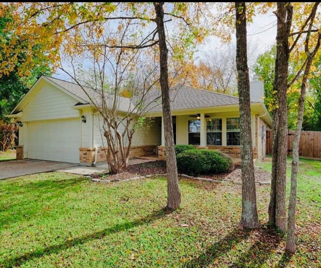 12609 Dover Drive, Montgomery