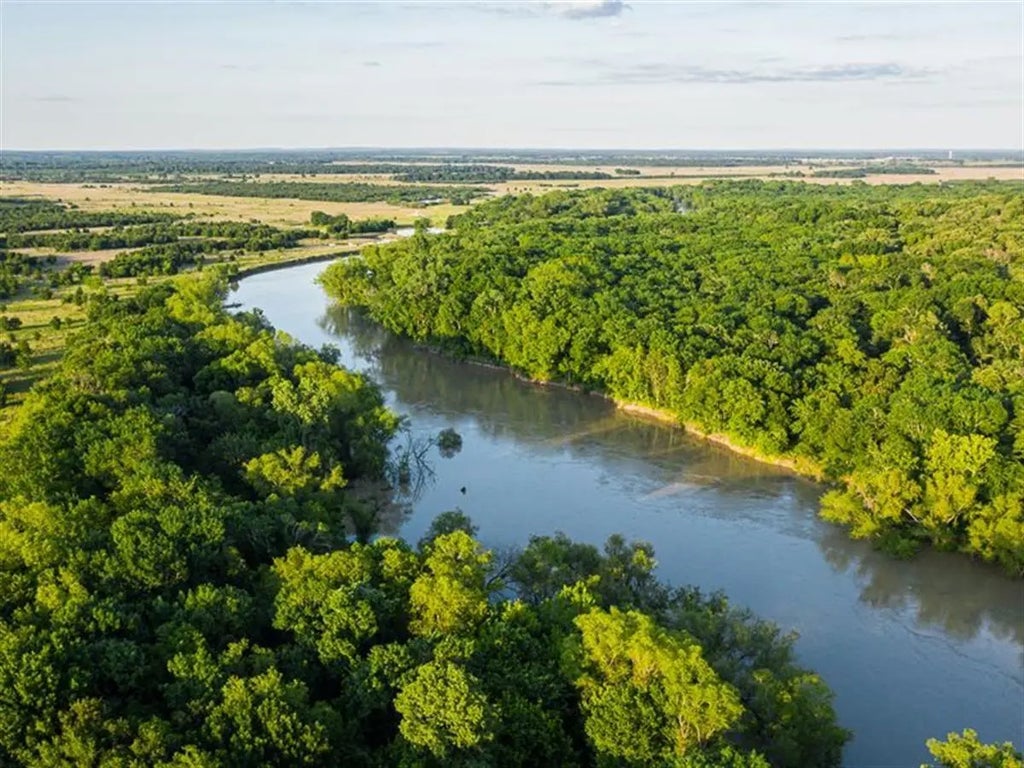 Caney Court, Huntsville