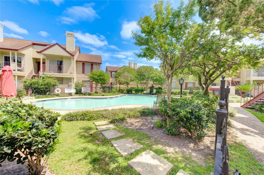 2120 El Paseo Street 619, Houston