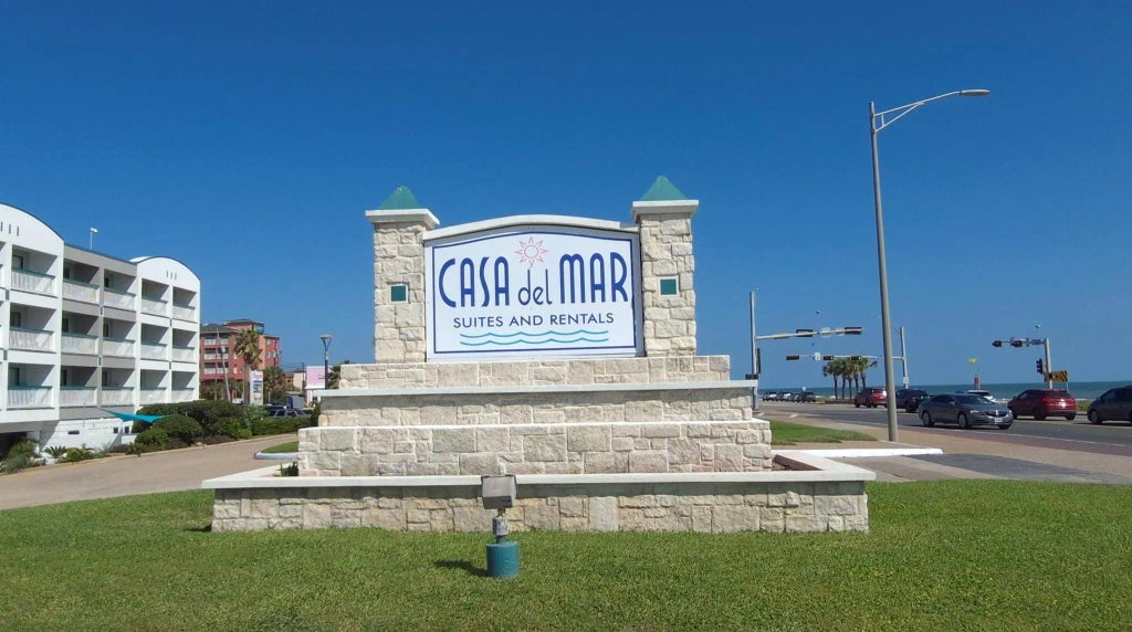 6102 Seawall Boulevard 100, Galveston