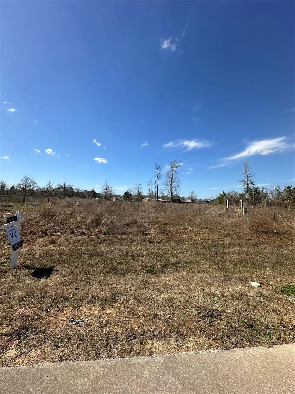 615 Road 5202, Cleveland