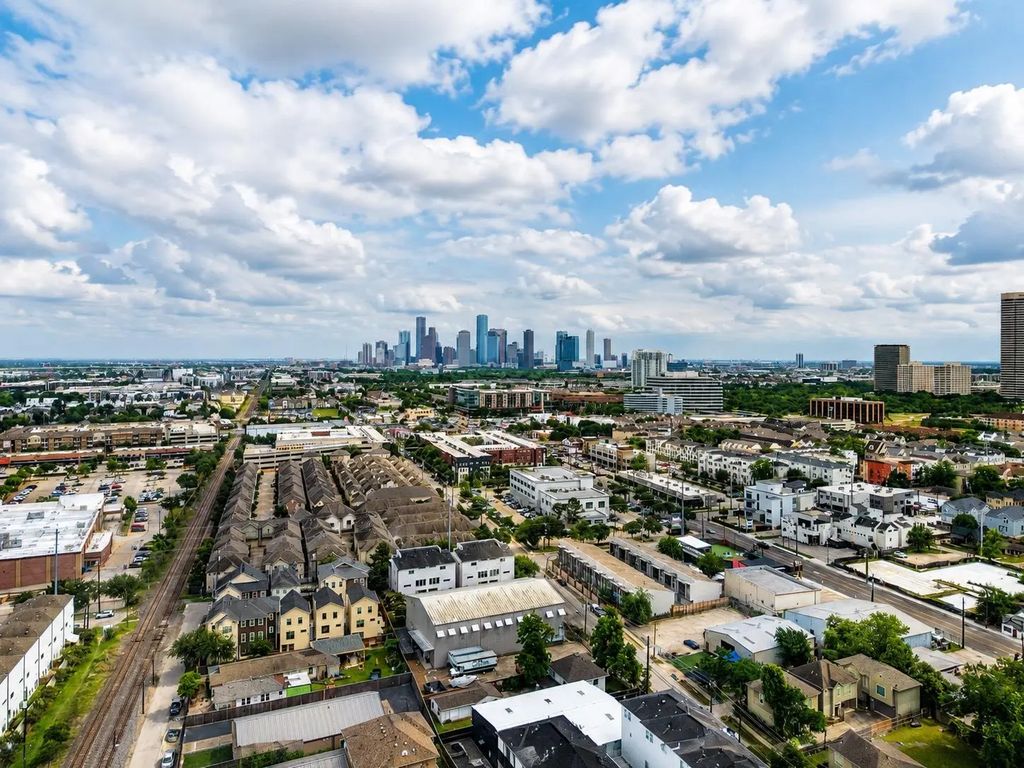 4309 Allen Street, Houston