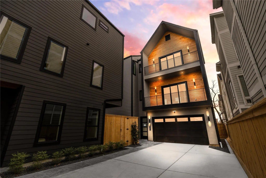 1030 W 24th Street A, Houston