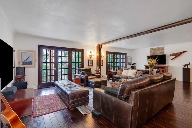 2224 S Piney Point Road 218, Houston
