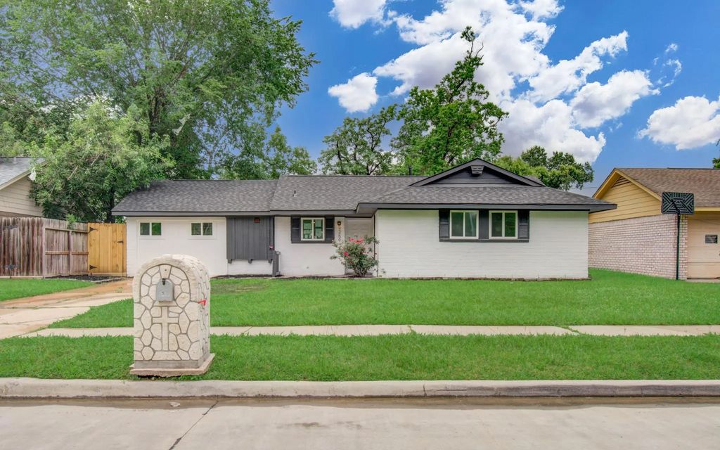 9259 Richland Drive, Houston