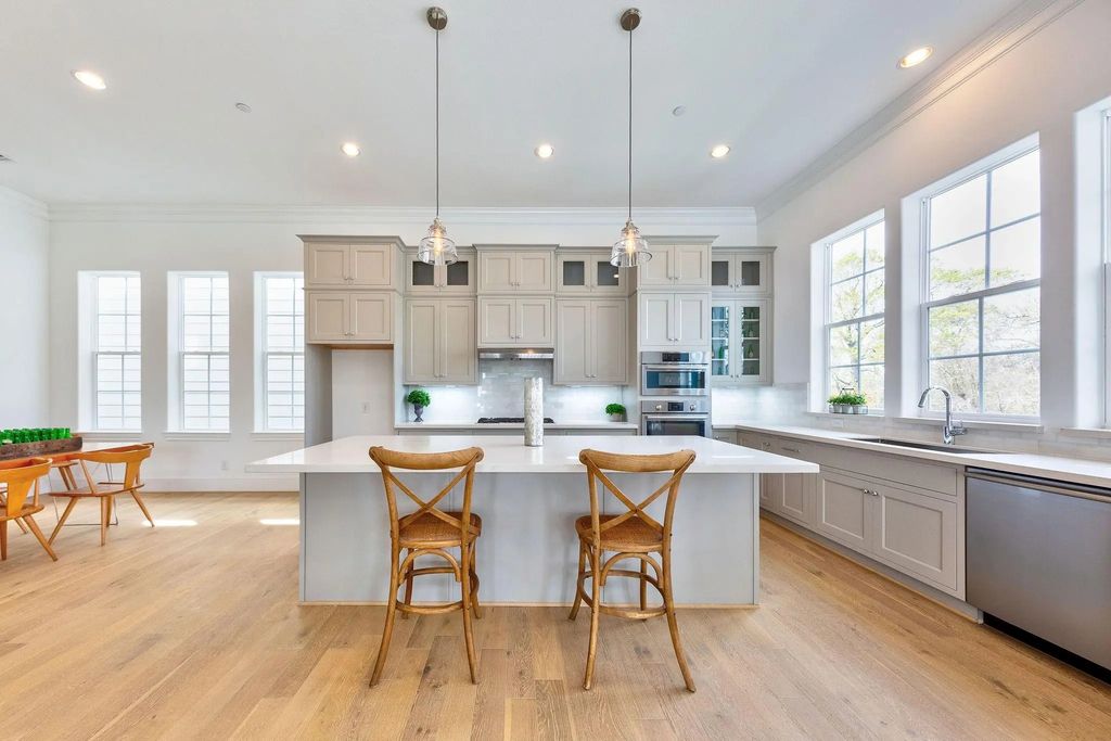 1004 Lamelia Lane, Houston