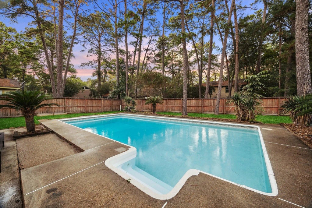 6 Fairmeade Bend Drive, The Woodlands