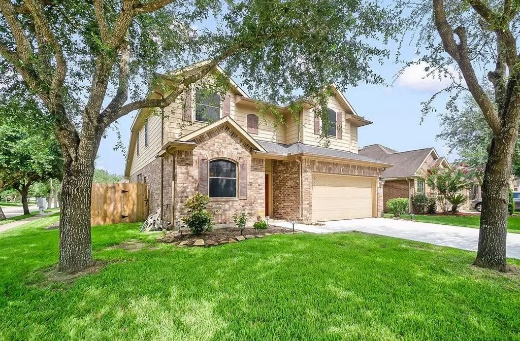5201 Pale Sage Lane, Rosharon