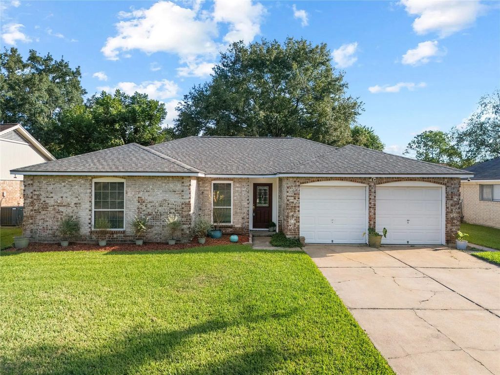 2303 Mimosa Court, League City