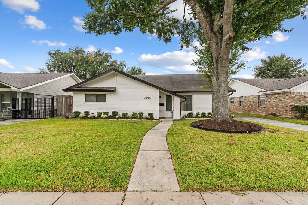 9206 Kapri Lane, Houston