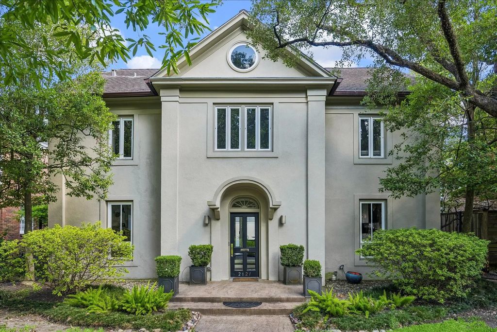 2121 Bolsover Street, Houston