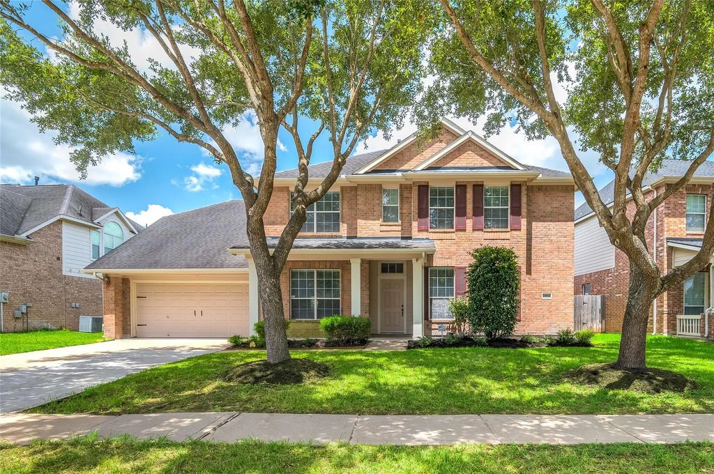 19326 Linden Meadow Lane, Richmond