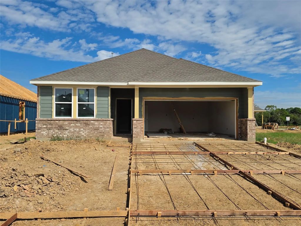 1418 Friendship Trail, Seabrook