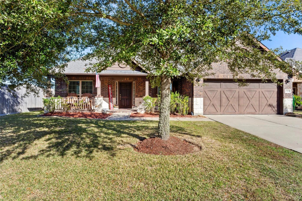 1529 Nacogdoches Valley Drive, League City