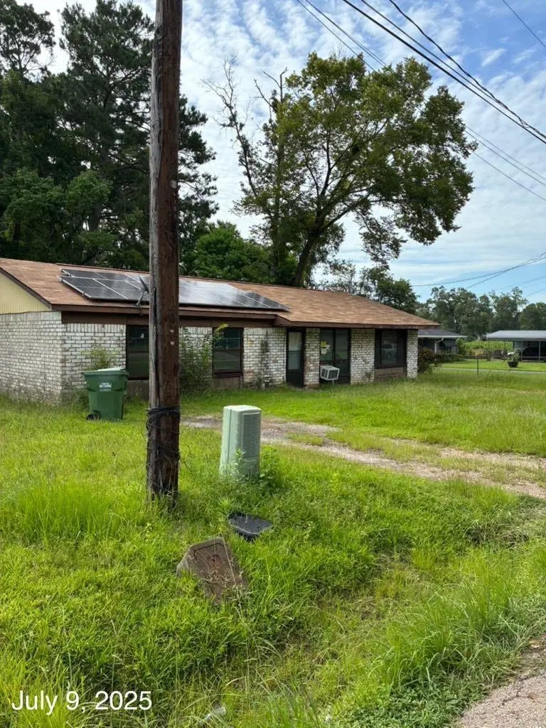 1018 Green Avenue, Cleveland