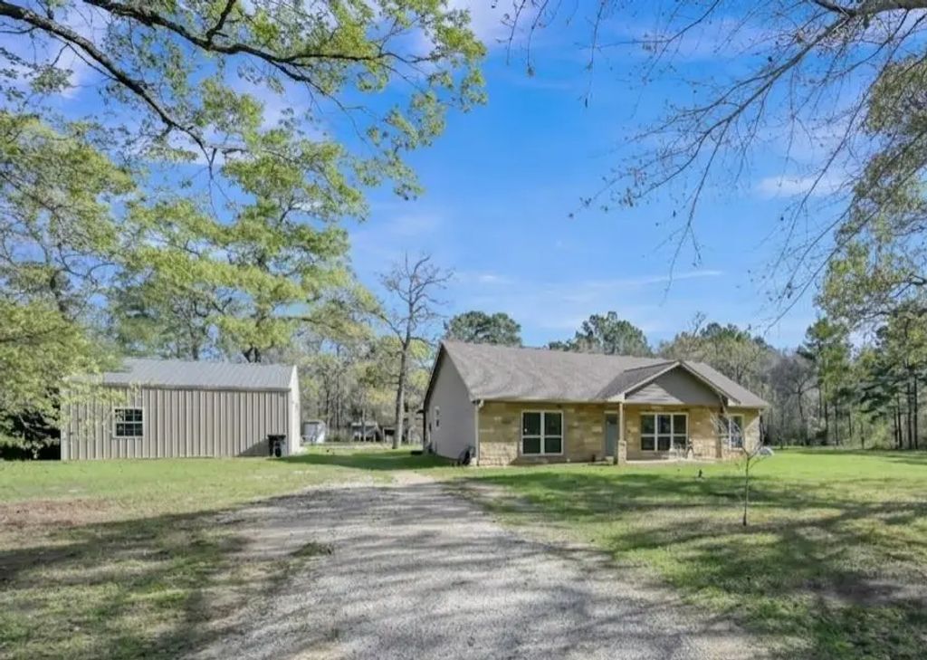 130 Cedar Court, Magnolia