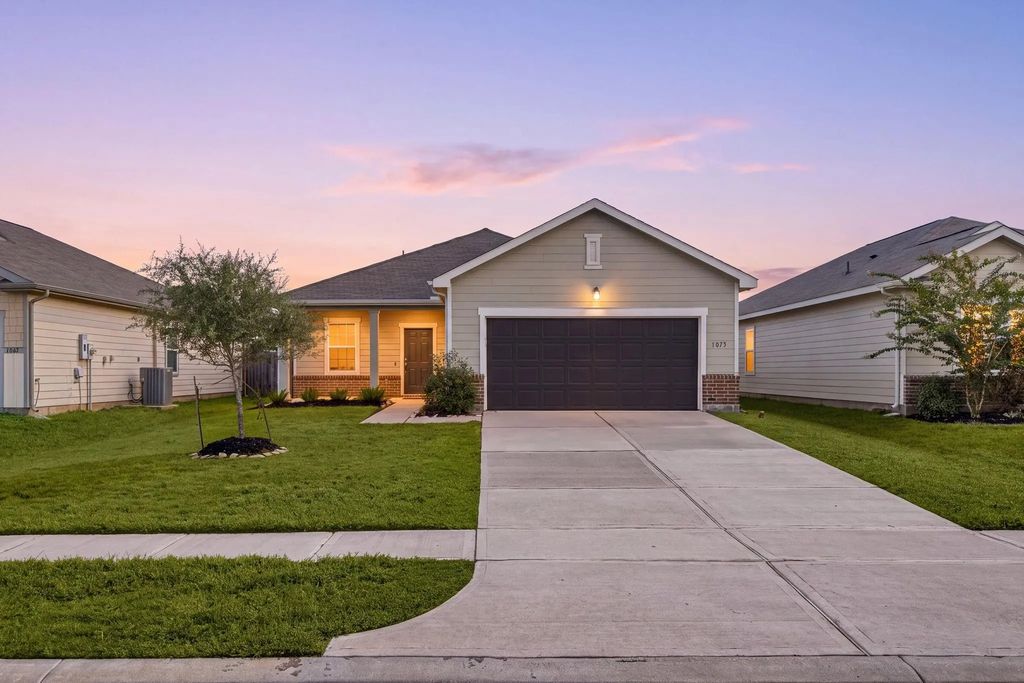 1073 Water Oak Lane, Brookshire