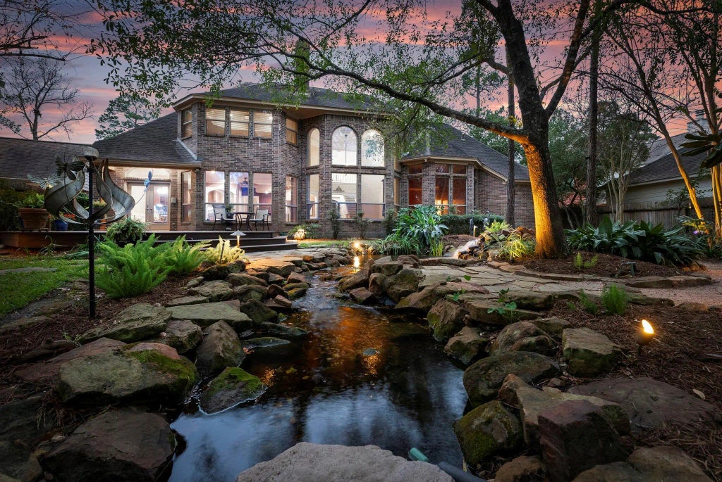 23 N Morning Cloud Circle, The Woodlands