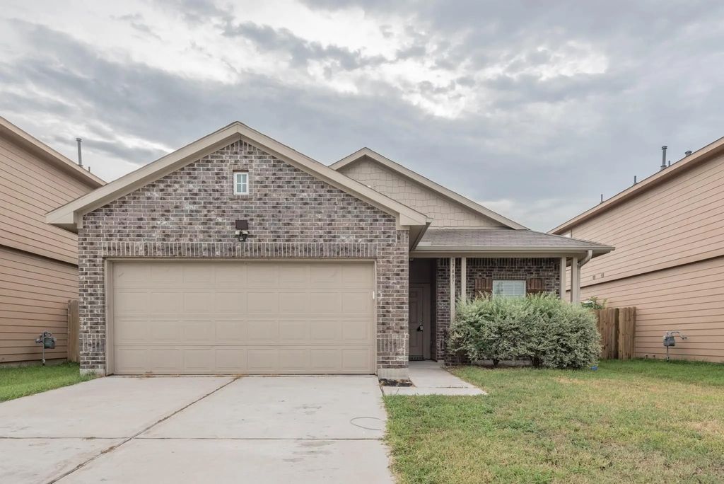 17407 Blackstone Trails Drive, Humble