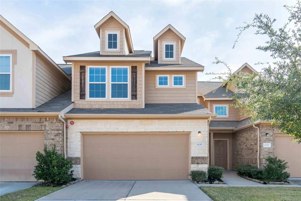 1135 Lexington Grove Drive, Missouri City