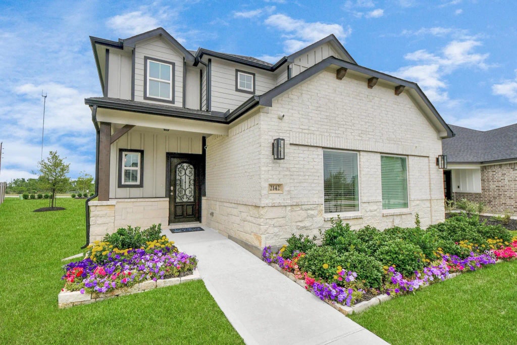 2142 Emerald Diamond Court, Fresno