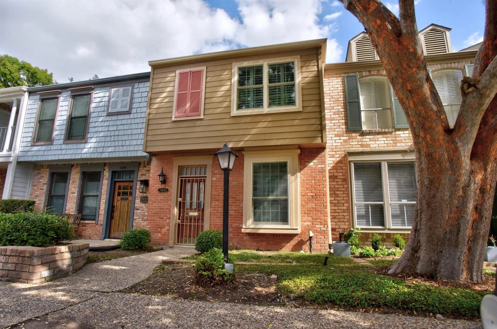 7441 Brompton Street, Houston
