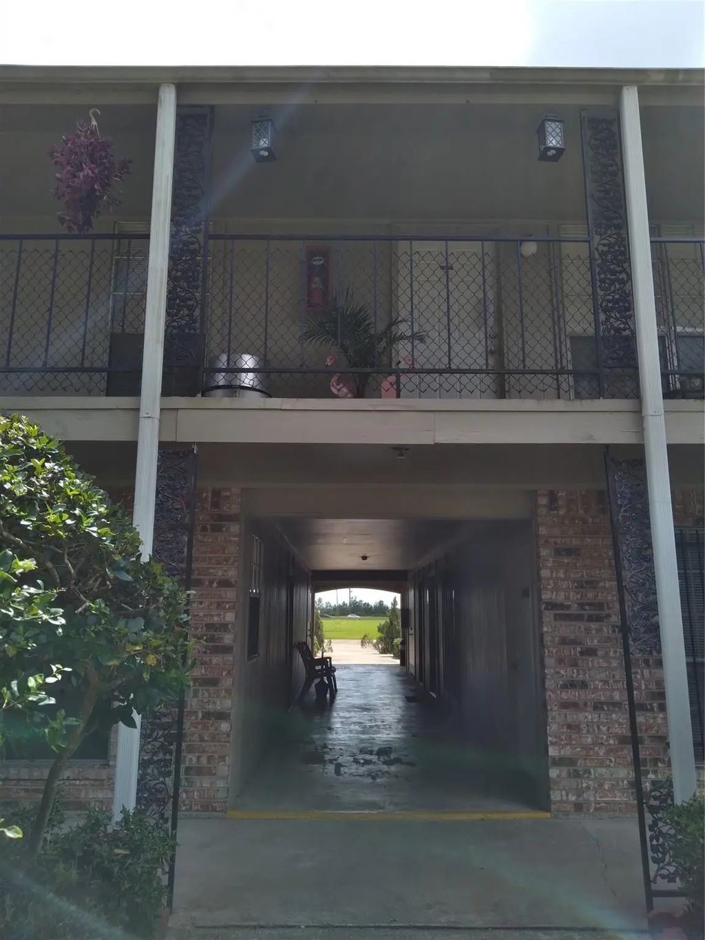 5252 Twin City Highway 387, Groves