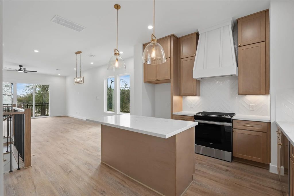 826 Curtin Street D, Houston