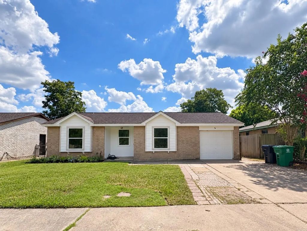 274 Dyna Drive, North Houston