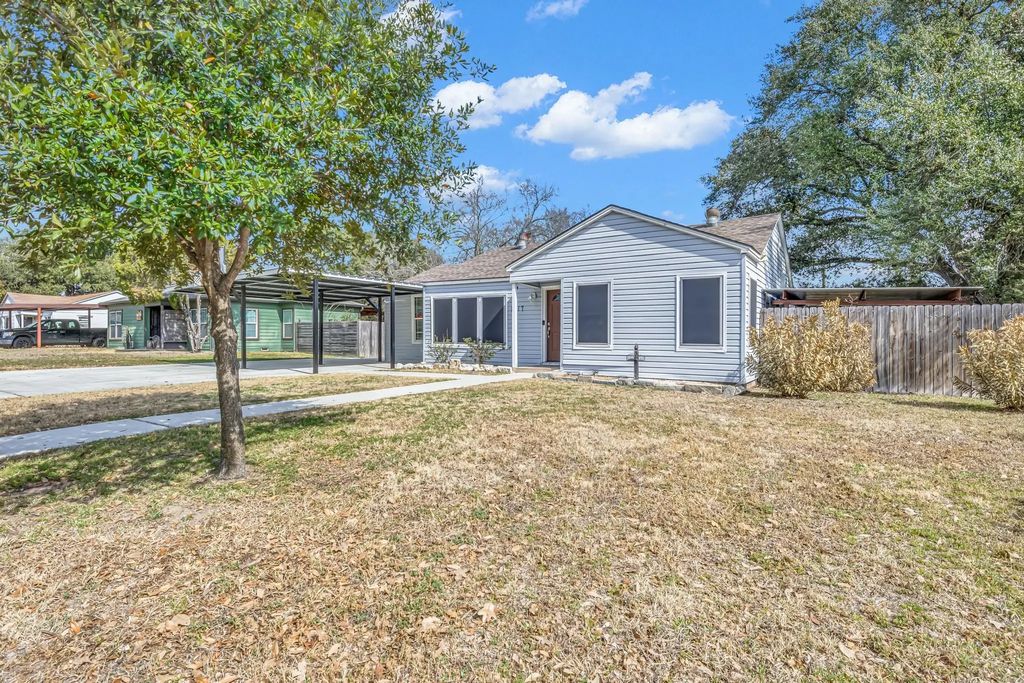 1517 Oakview Street, Bryan