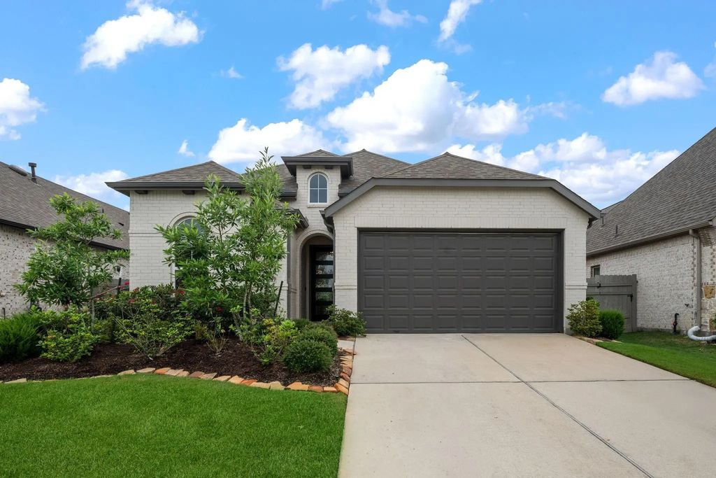 15727 Autumn Sun Court, Conroe