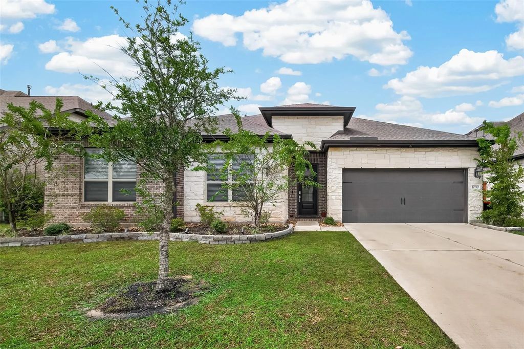 12719 Noble Fields Way, Cypress