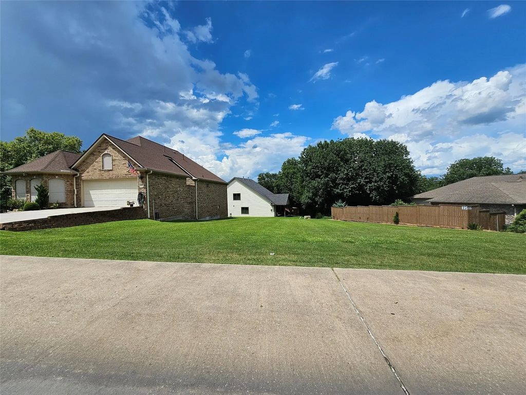 Lot 2 Harbour Town Drive, Conroe