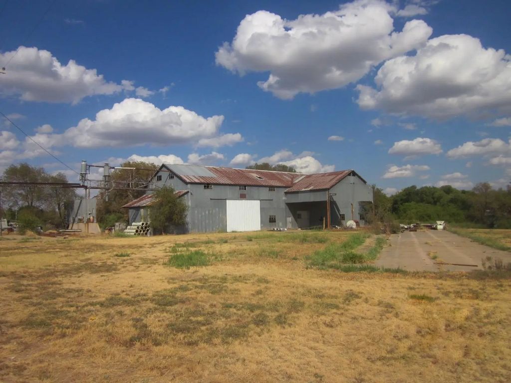 606 4th St Sw Street Sw, Childress