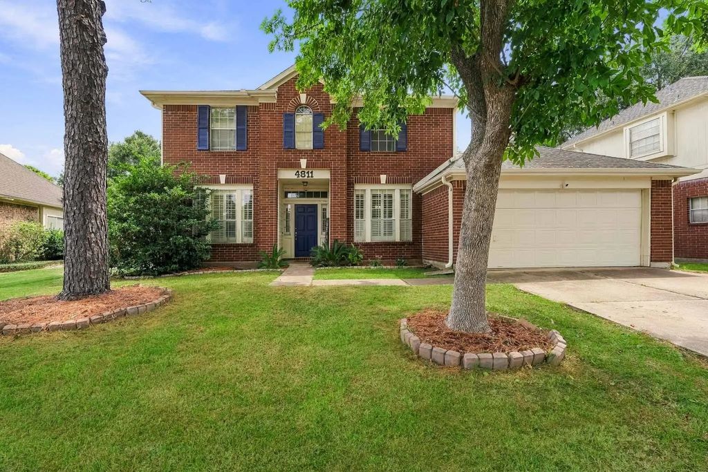 4811 Red Lantern Drive, Friendswood
